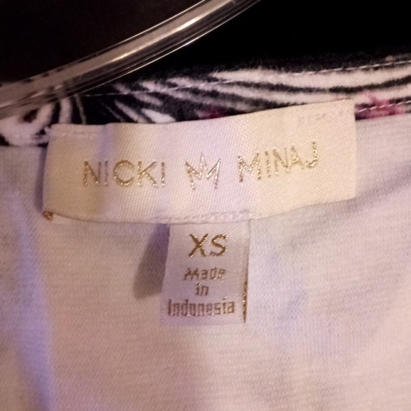 Dress - Picture 3 of 4